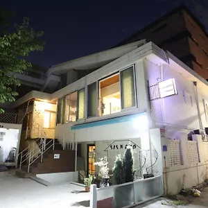 2* 게스트하우스 시스앤브로